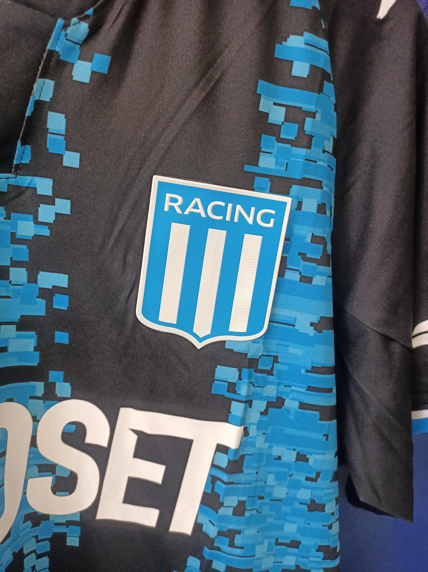 Racing Club de Avellaneda 2022 Away Shirt BNWT (Small)