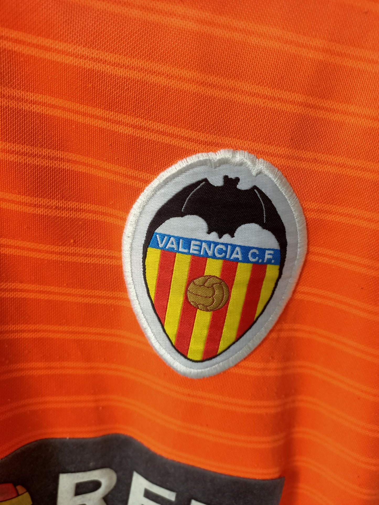 Valencia 2001/2002 Away (Medium)