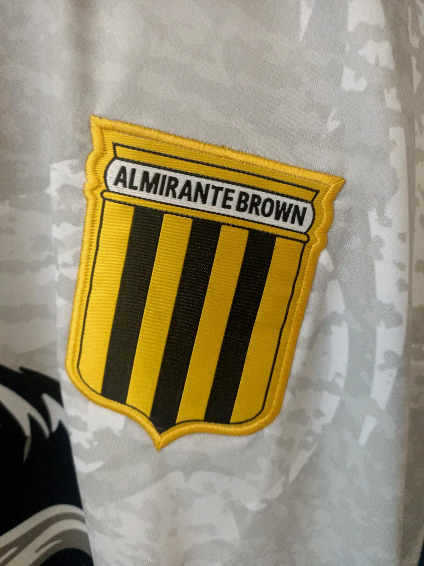 Club Almirante Brown GK Special BNWT (Large)